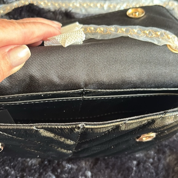 Nicole Miller Small Bag with Shoulder Strap NWT - Picture 3 of 8